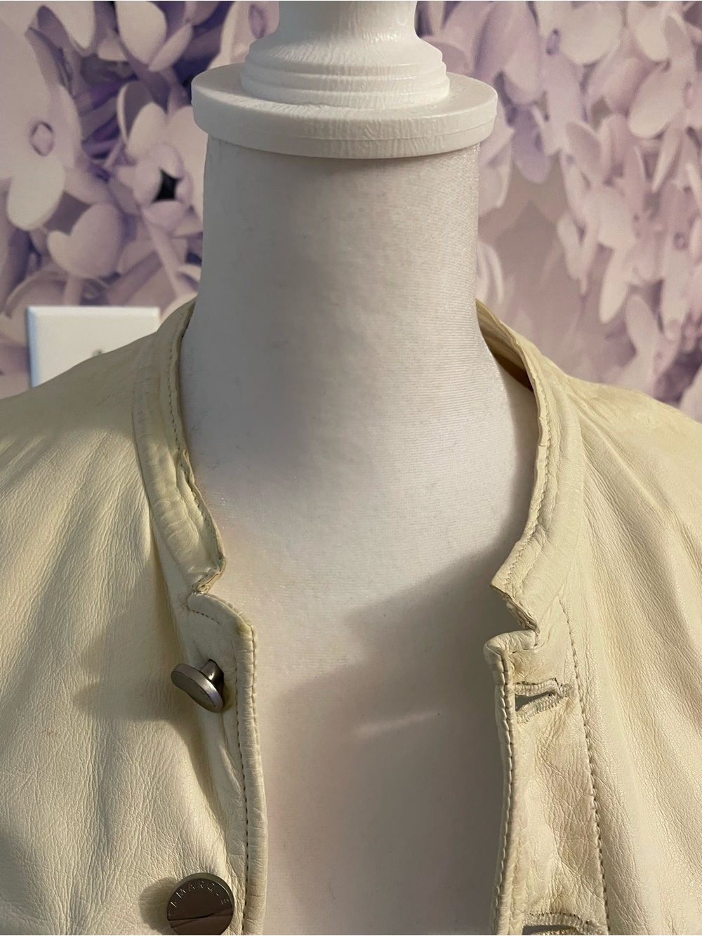 Lamarque Cream Button-Front Jean Jacket - Picture 9 of 9